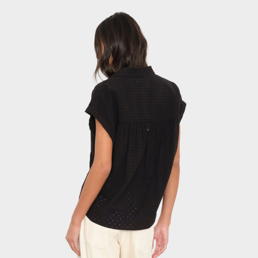 Xirena Lexi Shirt - Black – costume